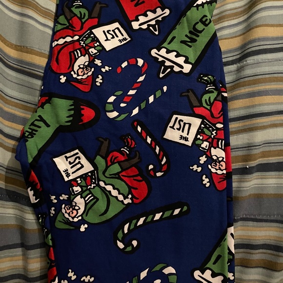 Lularoe TC Christmas leggings, Santa - Picture 1 of 1